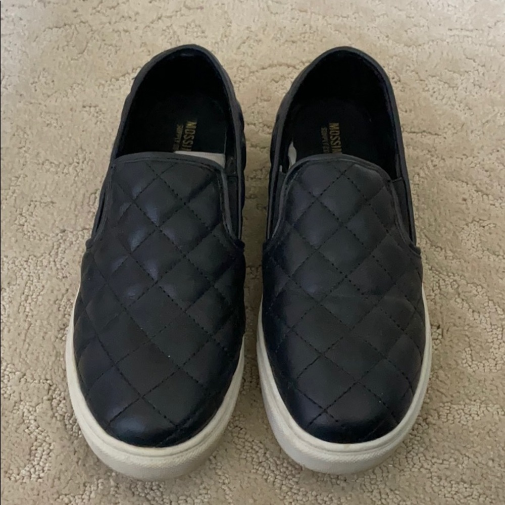 Mossimo Quilted slip on sneakers